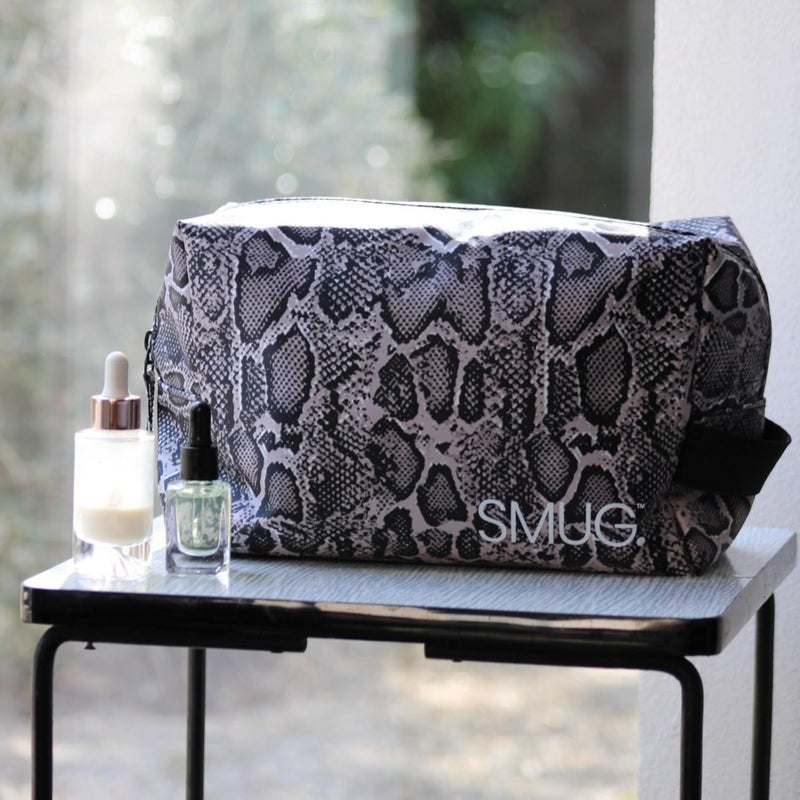 SMUG Unisex Wash Bag - Cherry Blossom Toiletry Bag - Image 5