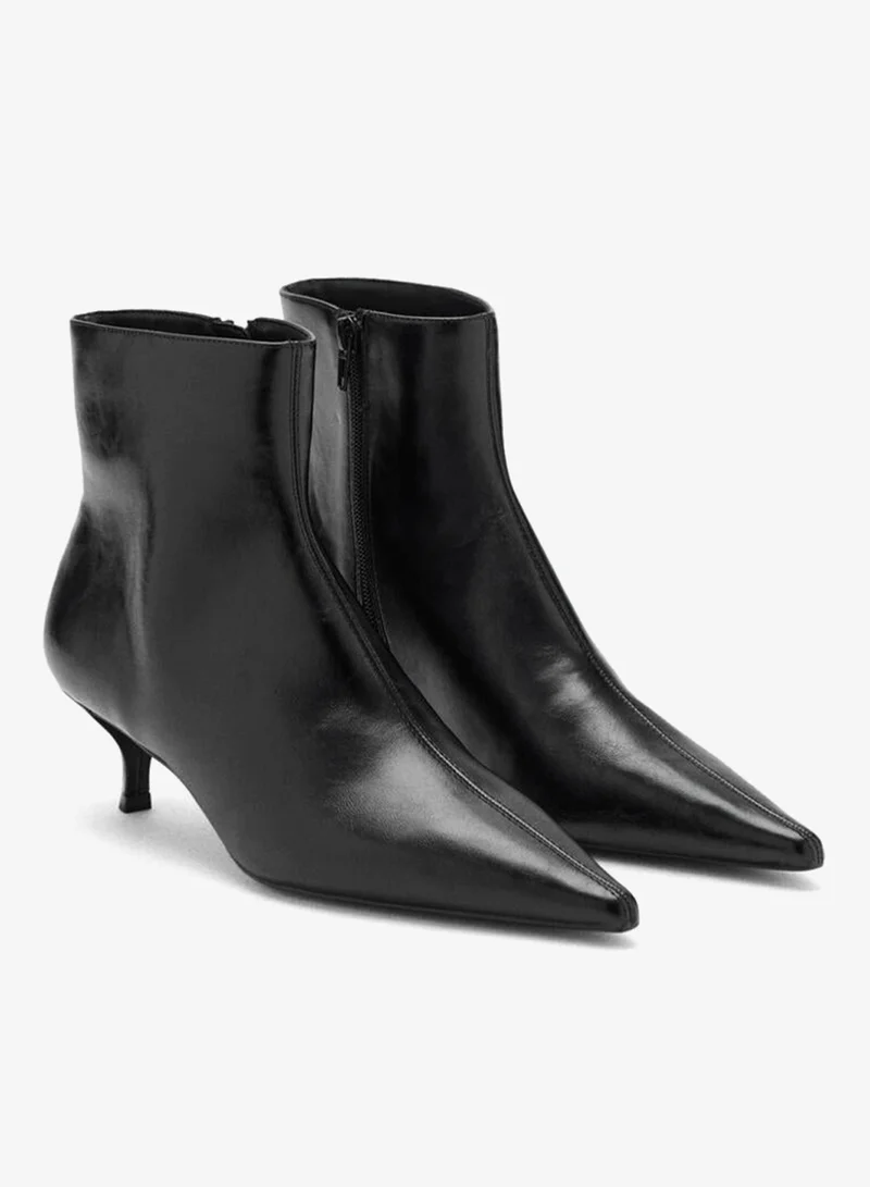 مانجو بوت للكاحل بكعب رفيع مدبب