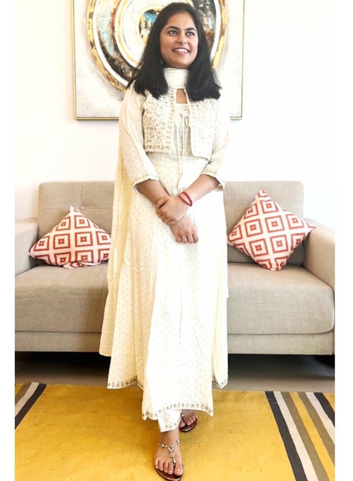 IndHeritage IndHeritage - premium cotton 3pc kurti / kurta / salwar set with embroidered jacket & sleeves - White women's 3pc kurti set with pants & dupatta - Indian Kurti Set IDH00107  - Image 1
