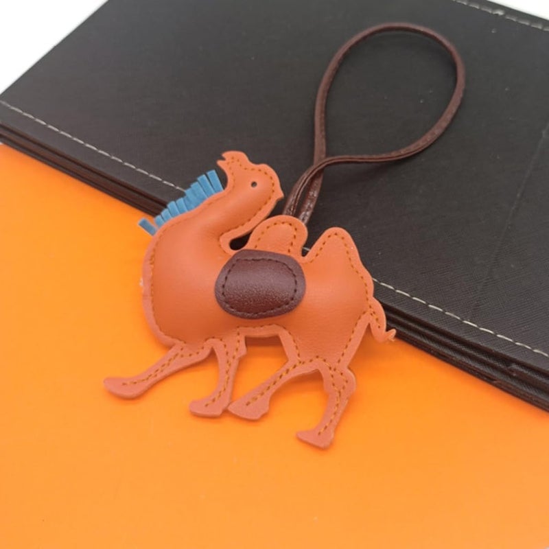 Desert Animal Charm Silk Road Themed Keychain PU Leather Car Accessory Lightweight Decoration for Travel Lovers - Image 4