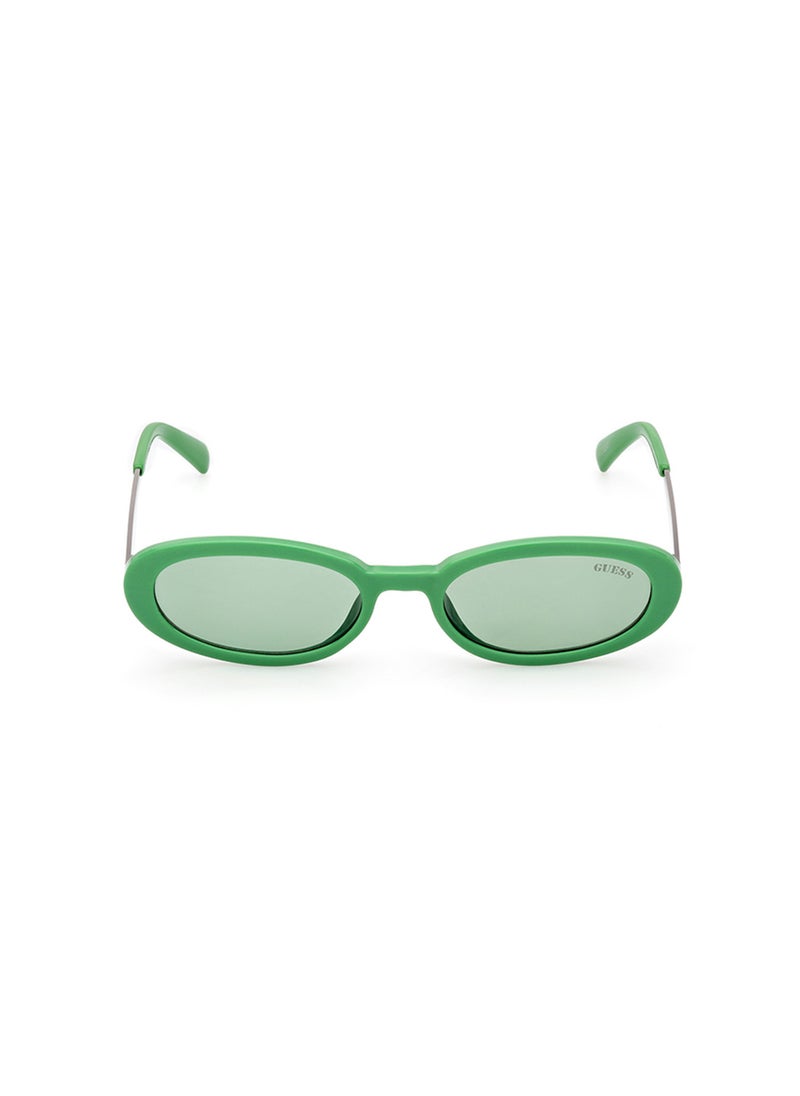 GUESS Unisex UV Protection Oval Shape Sunglasses - GU827793N51 - Lens Size: 51 Mm  - Image 2
