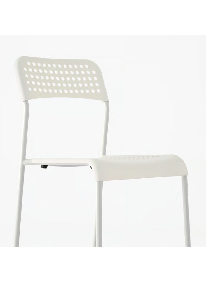 Sharpdo A table with a strong metal base and a wooden surface coated with melamine, featuring an elegant design along with a set of 4 lightweight and durable modern chairs that can support a weight of 120 kg, with steel legs coated with polyester, suitable for living rooms, bedrooms, kitchens, and offices. - Image 4