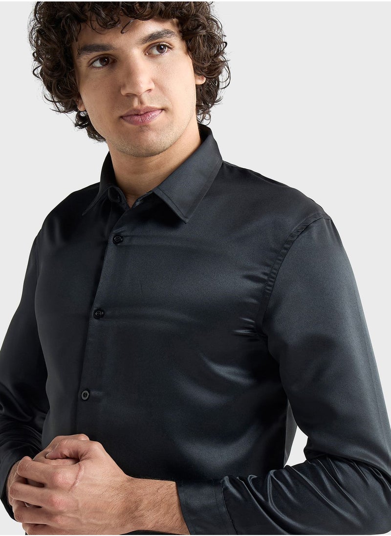 FAV Essential Regular Fit Shirt  - Image 3