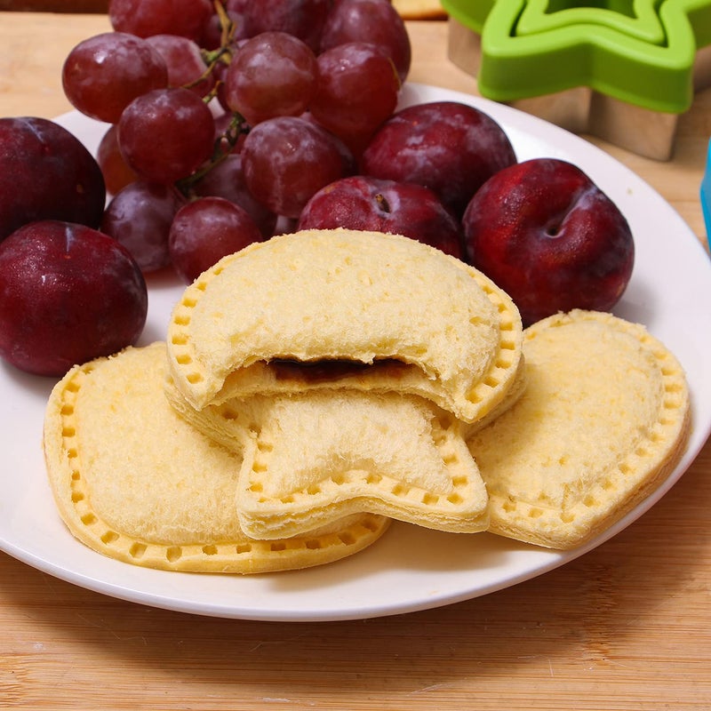 BakingWorld Sandwich Cutter and Sealer,Set of 4 Bread Sandwich Decruster Pancake Maker DIY Cookie Cutters for Kids Bento Box,Round Heart Star Square Shapes Sandwich Decruster Press Mold - Image 2