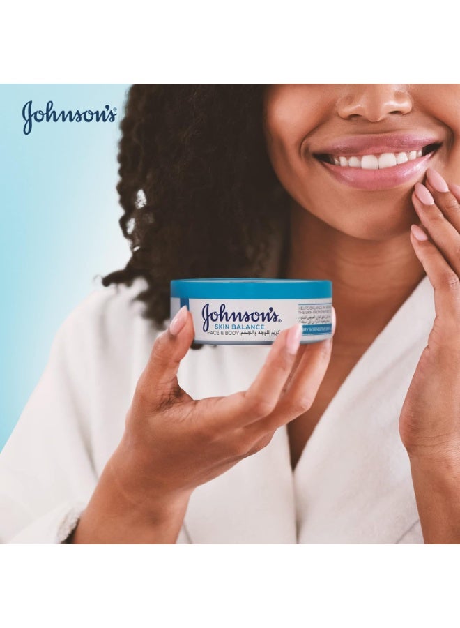 Johnson's Skin Balance Face and Body Cream, clinically proven formula moisturizes your skin intensively to help restore its pH for balanced, hydrated, and healthy-looking skin 300ml - Image 3