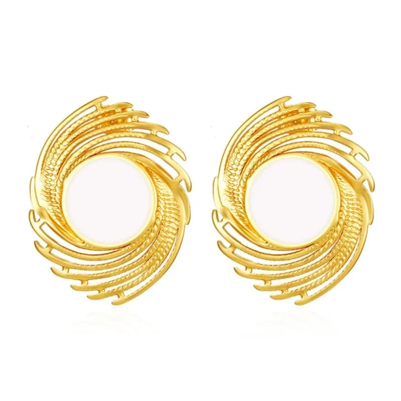 FLUFFY Gold Circular Earrings with Pearl - Image 1