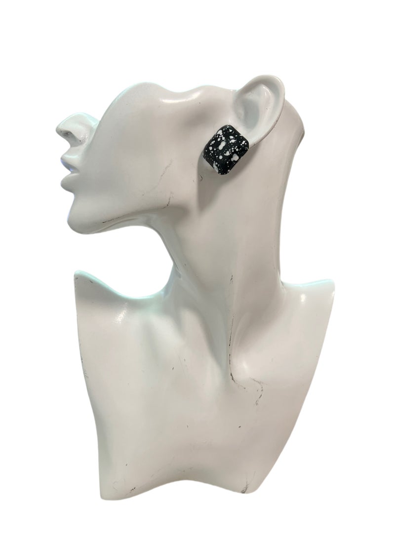 High End Jewelry Blind Box, Each Box Carefully Prepared With 5 Exquisite Accessories Of Different Styles, This Is An Exciting Jewelry Blind Box.
