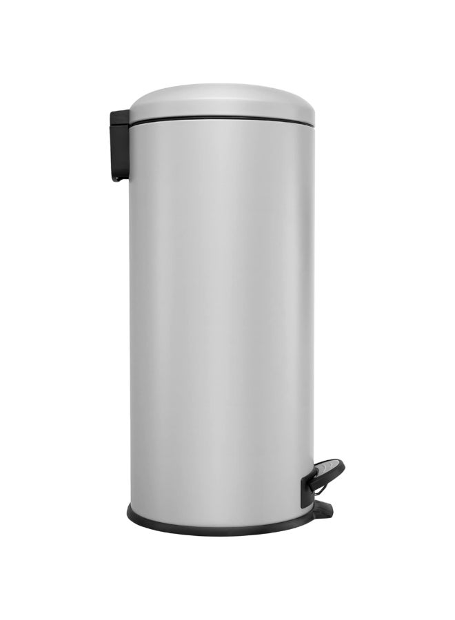 بلاك اند ديكر سلة نفايات وإعادة التدوير بدواسة وغطاء بشكل قبة وإغلاق ناعم رمادي وأسود 30 لتر 61125 - Image 4