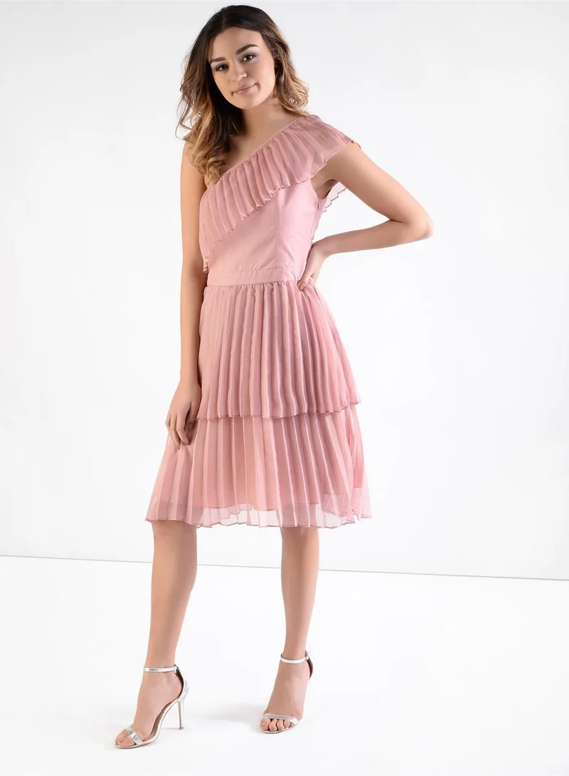 ترو ديكادينس Nia Dusty Pink Pleated Tiered One-Shoulder Midi Dress