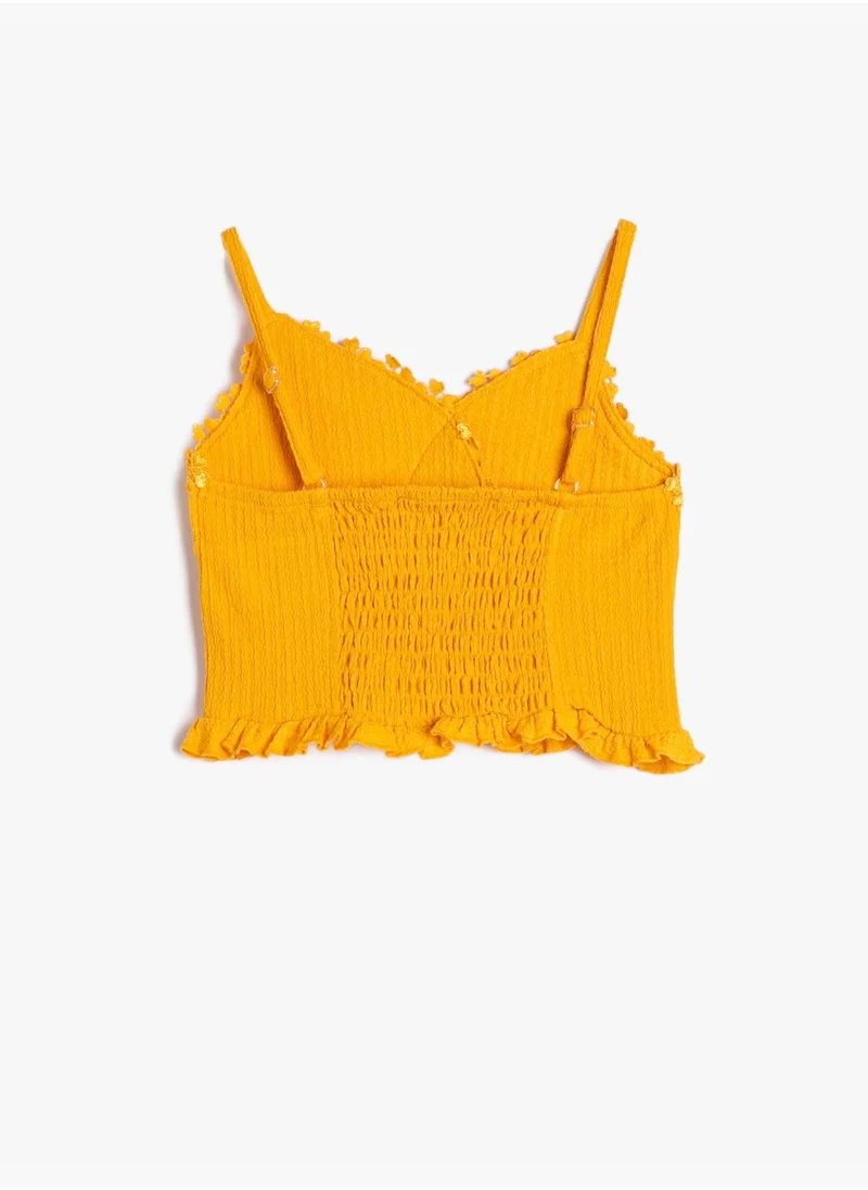 كوتون Crop Top Strappy Textured Guipure Detail