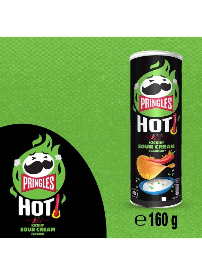 Pringles Hot Kickin' Sour Cream Chips 160g - Image 2