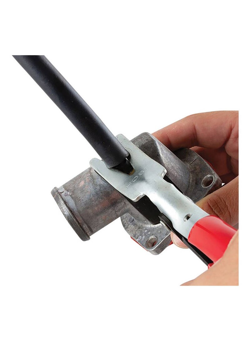 Penny dismantling the air hoses for cars and equipment - Image 4