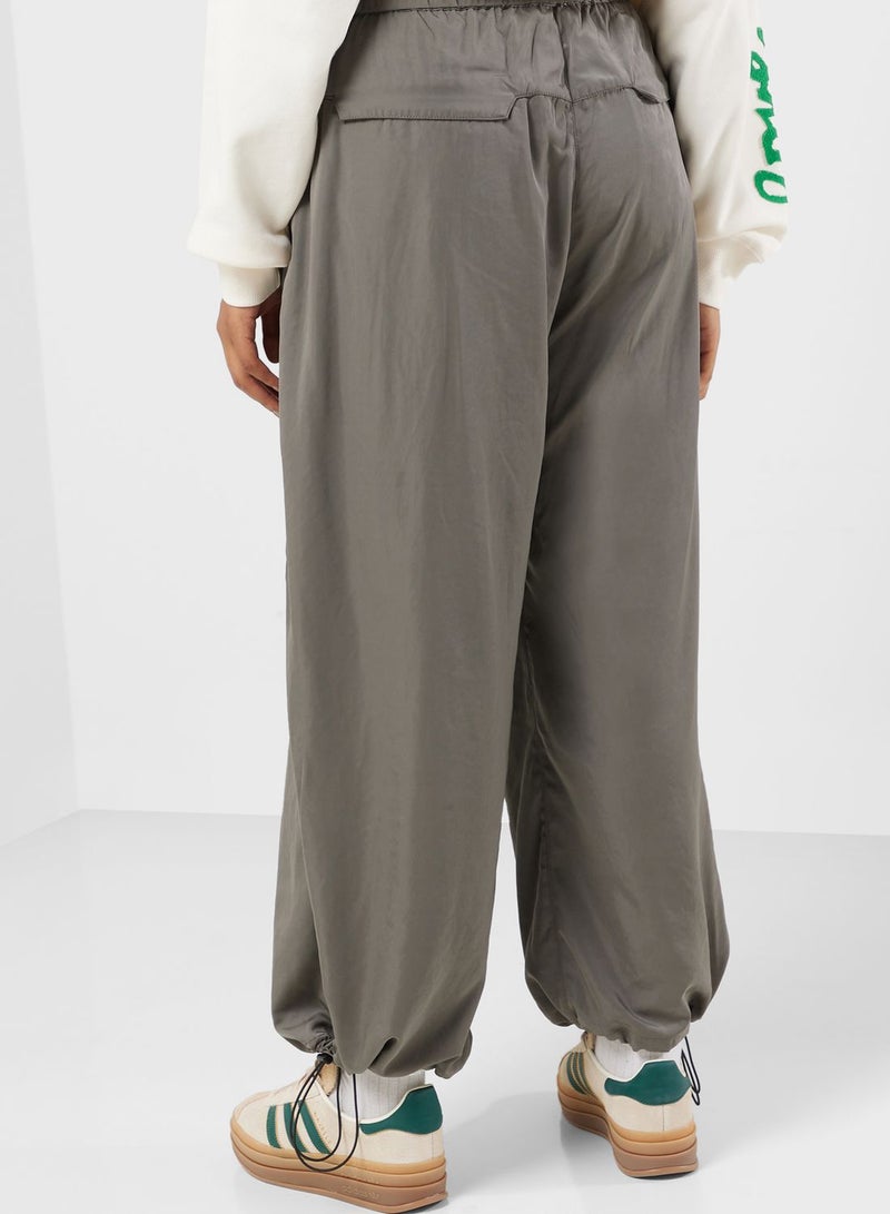 izzue Logo Pants - Image 2