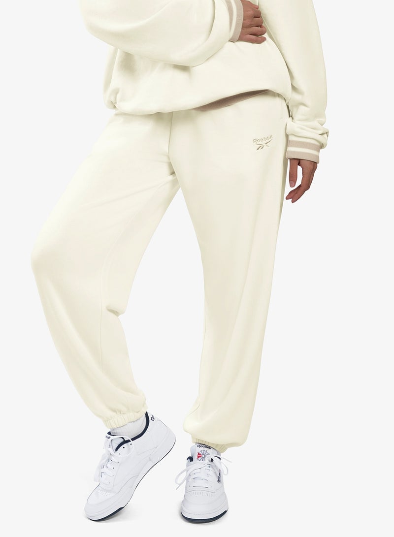 ريبوك بنطال جوجر لاون كلوب - Image 1