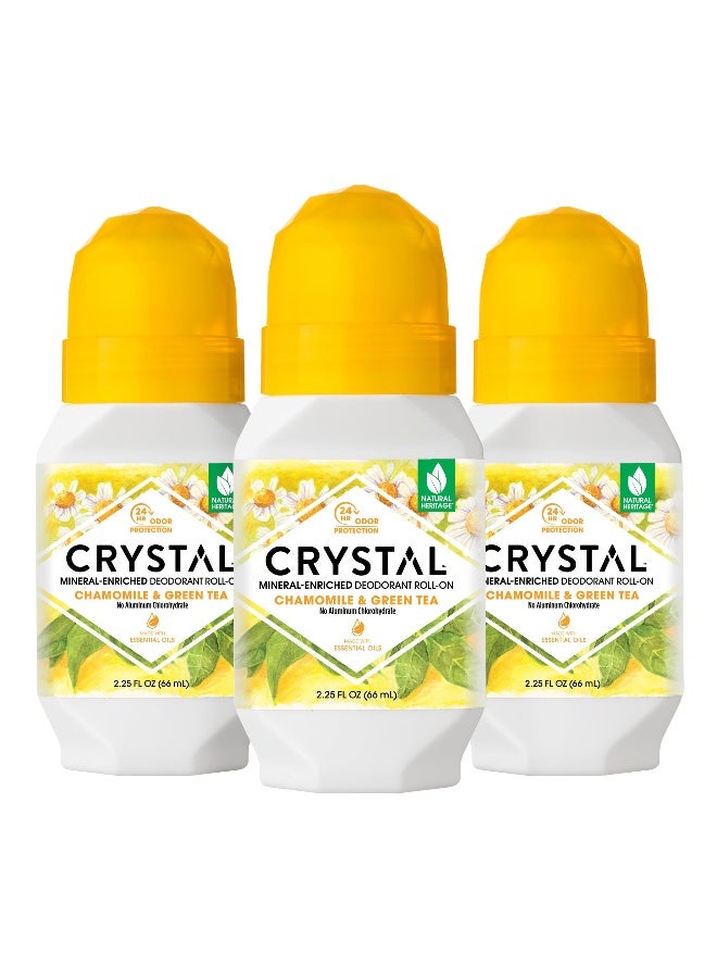 CRYSTAL ESSENCE رول أون مزيل العرق كريستال - مزيل عرق للجسم مع حماية من الروائح لمدة 24 ساعة، غير ملون وغير لزج مع البابونج والشاي الأخضر، خالي من كلوريد الألمنيوم والبارابين، 2.25 أونصة سائلة - 3 عبوات - Image 1