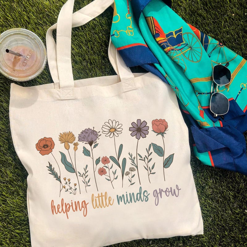 Kimoli Teacher Appreciation Gifts Women Canvas Tote Bags Aesthetic Travel Beach Bag Summer Reusable Grocery Fashion Shopping Bag Helping Little Minds Grow - Image 3
