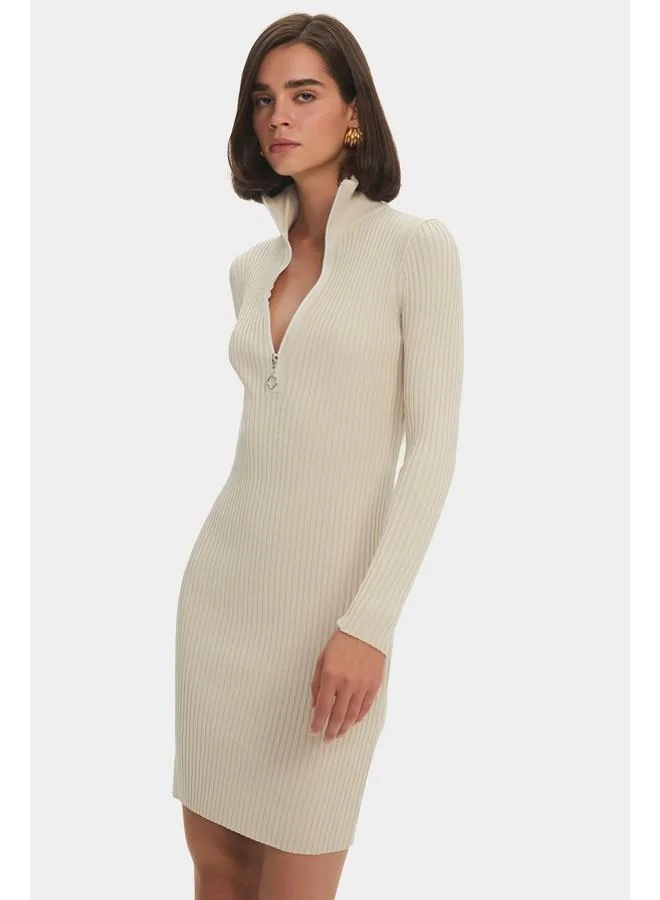 جون June Women Front Zippered Stand Neck Long Sleeve Knitwear Dress Beige