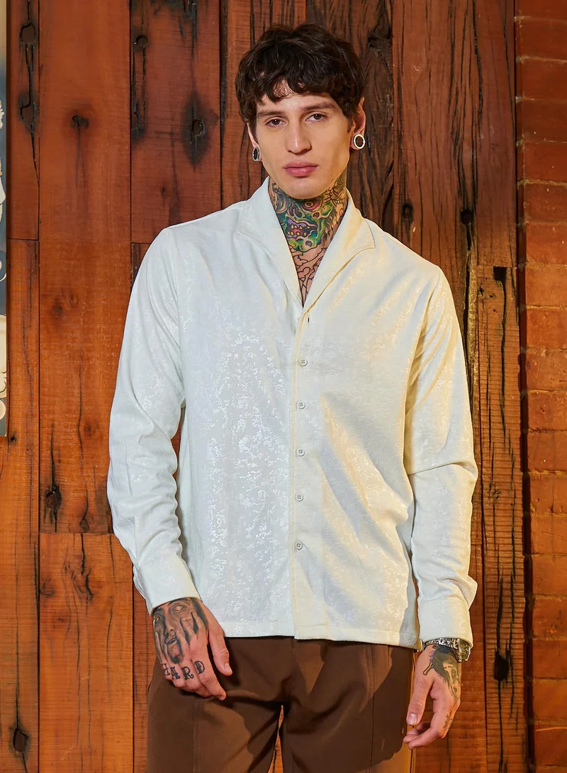 كامبوس سوترا قميص رجالي أبيض طباشيري ملمس متآكل