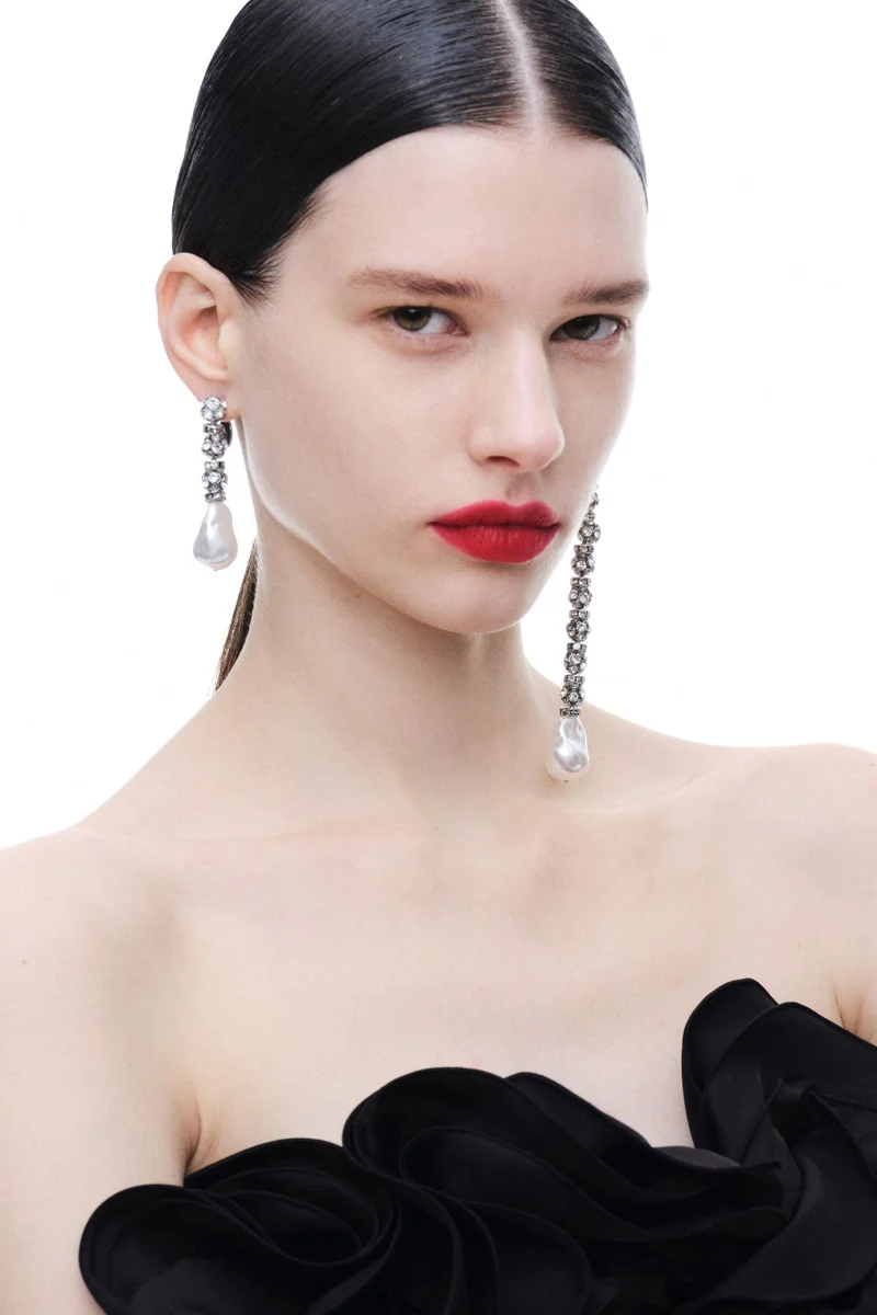 H&M Rhinestone-chain pendant earrings