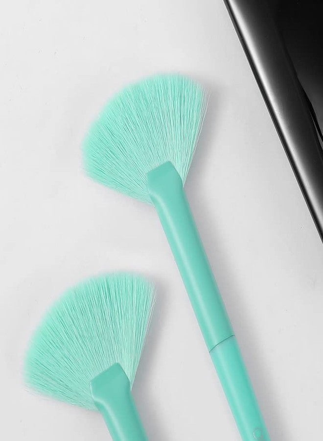 دوكولر فرشاة دوكولور الاحترافية لأحمر الخدود، فرشاة مكياج ناعمة مصنوعة من ألياف صناعية نباتية، مثالية لإبراز ملامح الوجه ودمجها مع مستحضرات التجميل البودرة والكريمية. - Image 2