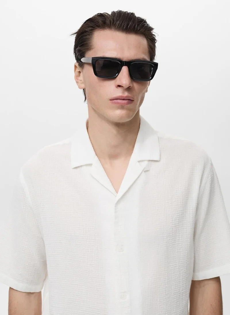 مانجو مان قميص بياقة البولينج من قماش السيرساكر