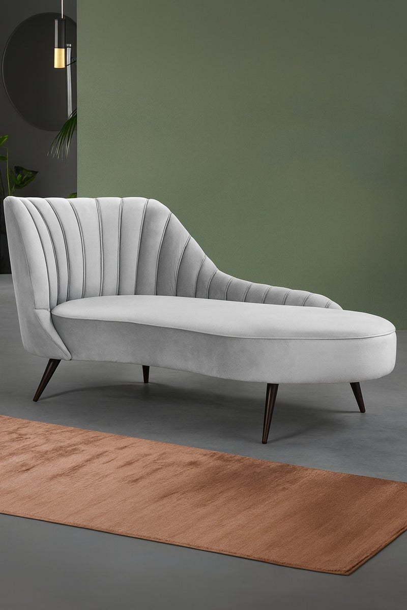 KARNAK Modern Grey Chaise Lounge Sofa – Elegant Velvet Upholstery, Gold Legs, Luxury Accent Couch for Living Room, Bedroom or Office Furniture