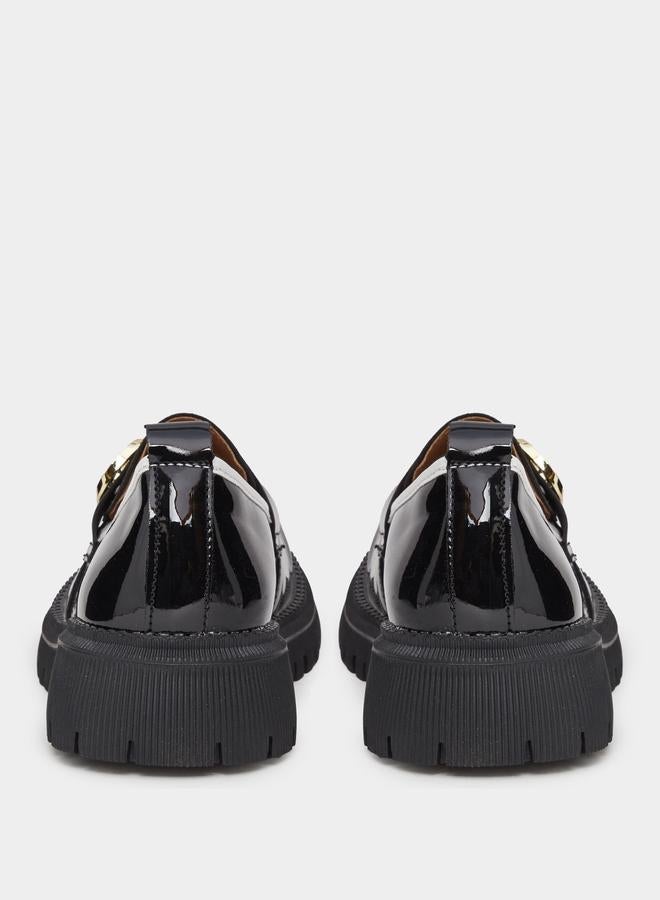 Styli Black Patent Leather Loafers with Metal Accent - Image 5