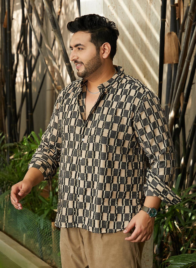 Instafab Plus Men's Charcoal Black & Off-White Block-Edge Shirt For Casual Wear | Spread Collar | Long Cuffed Sleeves | Button Closure | Plus Size Shirt Crafted With Comfort Fit For Everyday Wear - Image 3