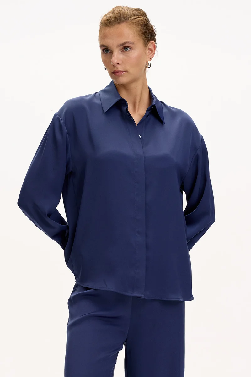 Exquise Long-sleeved classic collar button-down regular navy shirt