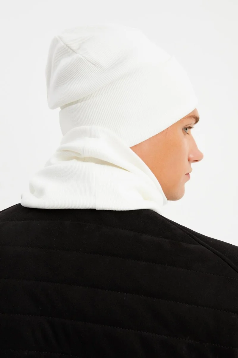 بوتيكجيز White Men's Fisherman Style Cotton Camisole Anti-Sweat Ultra Light Soft Beret Neck Collar Set