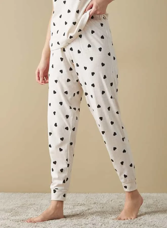 Splash FAV All-Over Heart Print Round Neck T-shirt and Pyjama Set