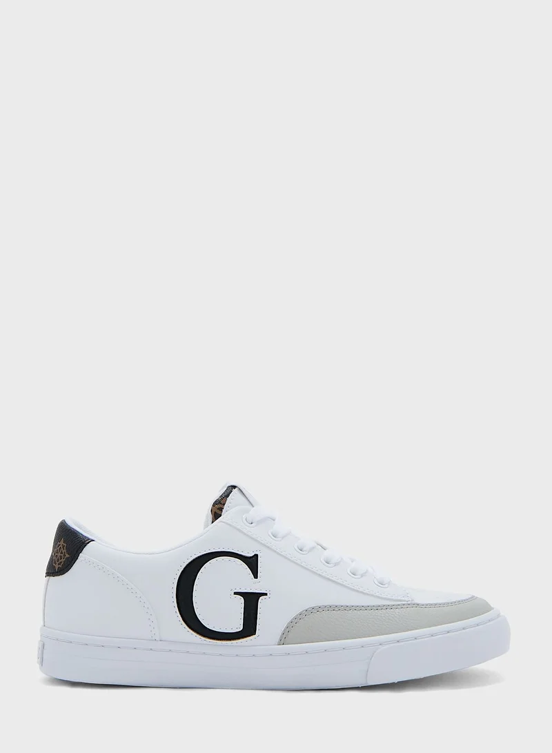 GUESS Arania Low Top Sneakers