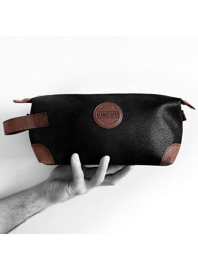 manscaped حقيبة أدوات الزينة الرجالية الفاخرة من MANSCAPED® The Shed، مجموعة أدوات الزينة المصنوعة من جلد البولي يوريثان، حقيبة سفر للحمام، حقيبة أدوات الحلاقة، حقيبة تشذيب - Image 4