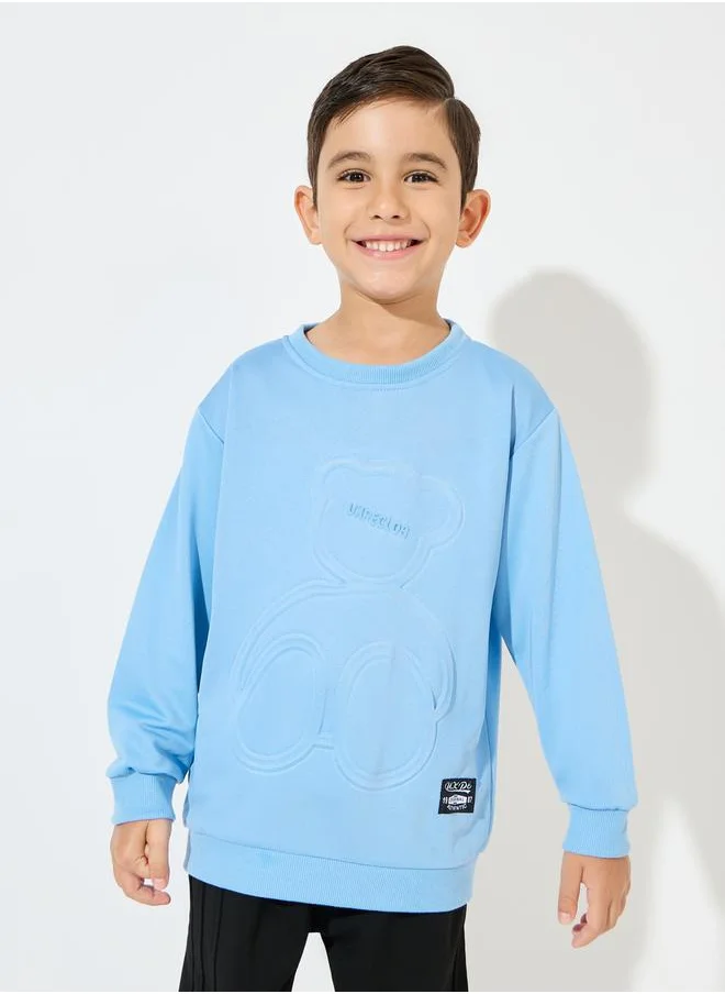 Styli Embossed Bear Pattern Sweatshirt