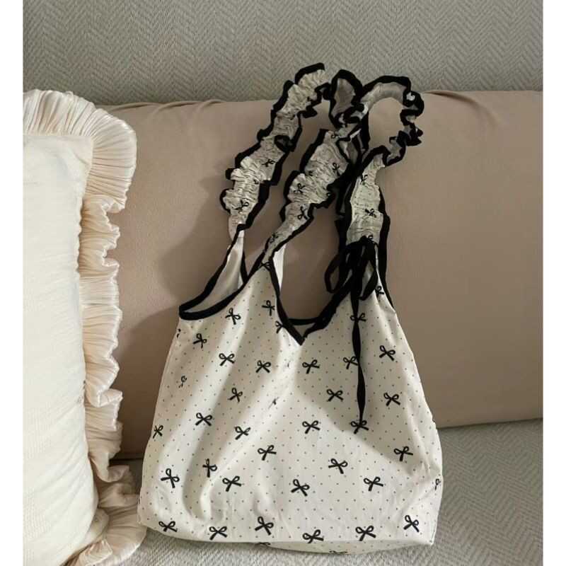 Korean Niche Bow Polka Dot Canvas Bag Sweet Girl Drawstring Pleated Handbag Student Commuter Shoulder Bag - Image 2