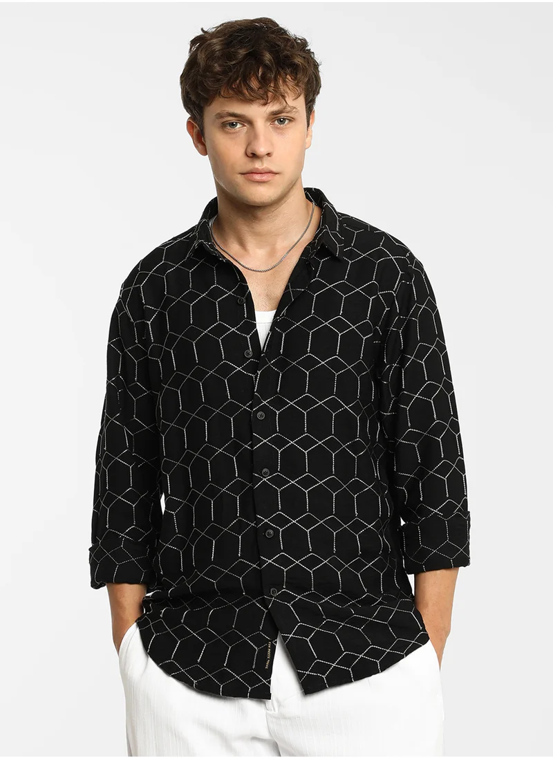 Campus Sutra Men's Midnight Black Hexagon-Lined Shirt