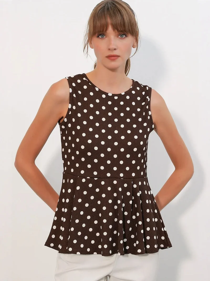 بيغ دارت BDART Polka Dot Sleeveless Crepe Blouse