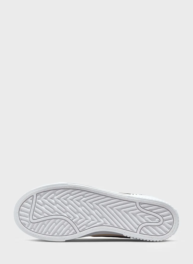 Nike Court Legacy Lift