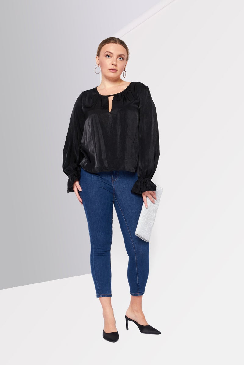 DKNY بلوزة نسائية بياقة دائرية وأكمام طويلة، سوداء - Image 2