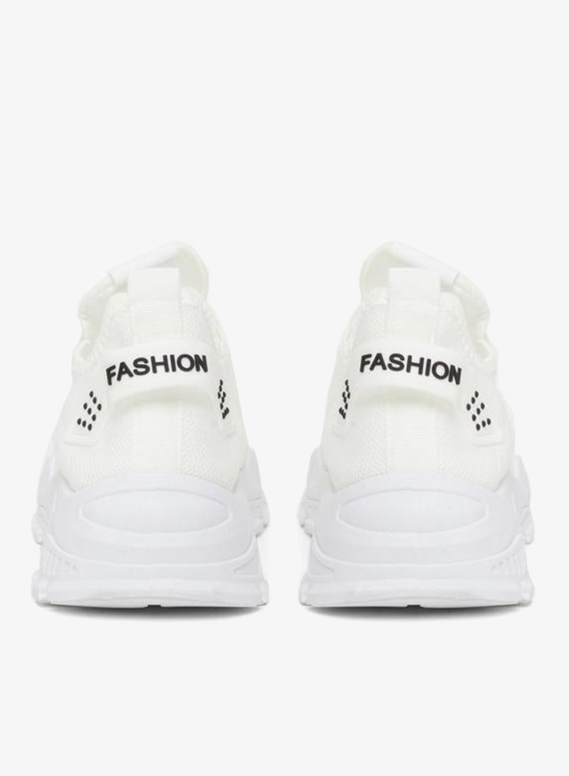 ستايلي اكتيف سنيكرز أبيض بنعل سميك ورباط بتفاصيل دانتيل - Image 4