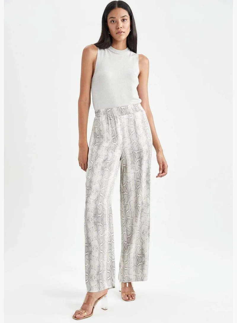 DeFacto Woman Wide Leg Woven Trousers