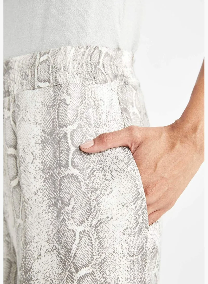 DeFacto Woman Wide Leg Woven Trousers