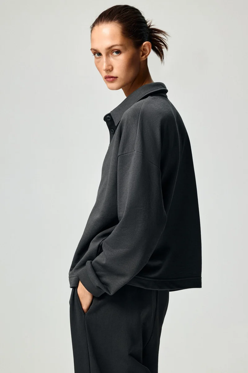H&M Collared sweatshirt