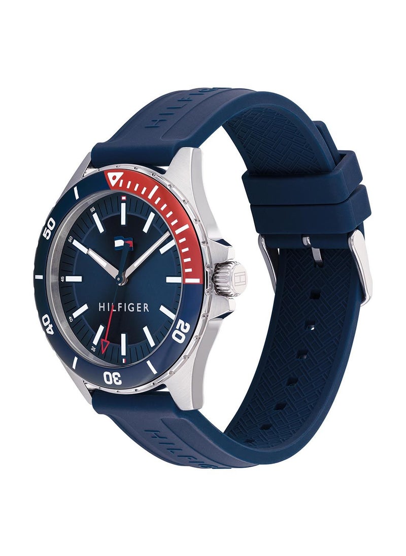 TOMMY HILFIGER ساعة يد بعقارب من السيليكون موديل 1792009 للرجال  - Image 3