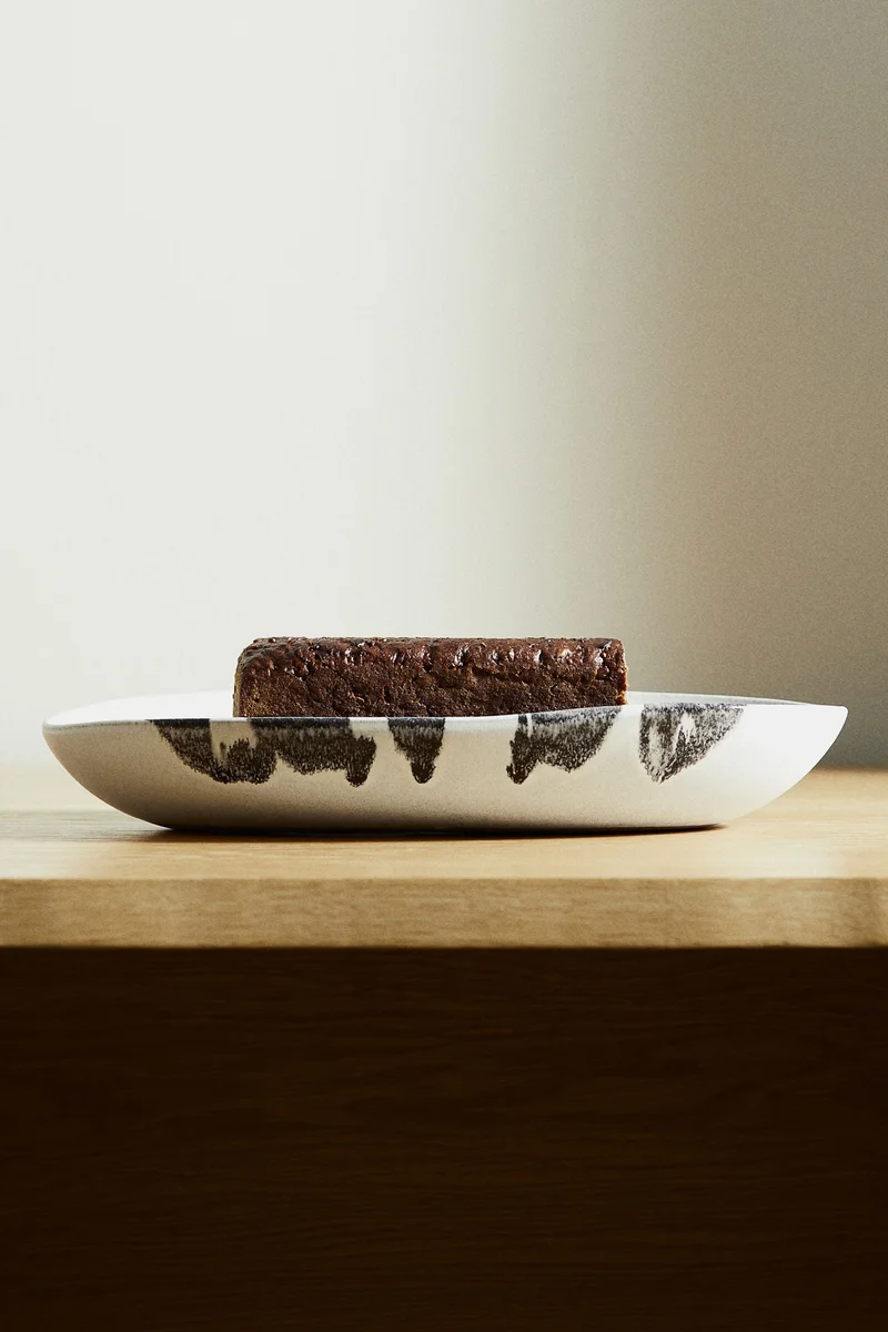 H&M Terracotta serving plate