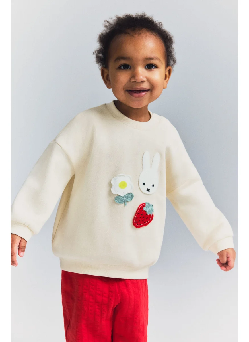 H&M Appliquéd Sweatshirt