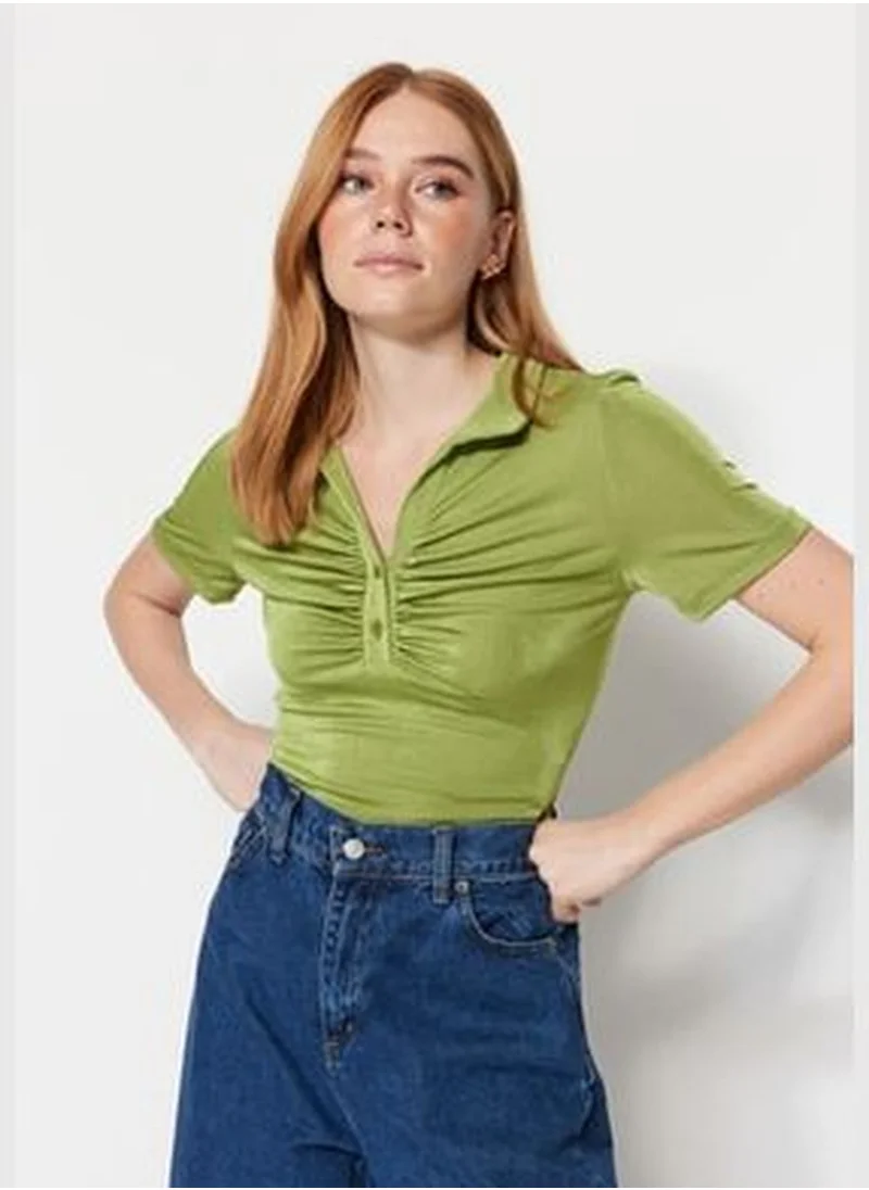 trendyol Limited Edition Green Shiny Surface and Soft Textured Polo Collar With Snap Button Knitted Body