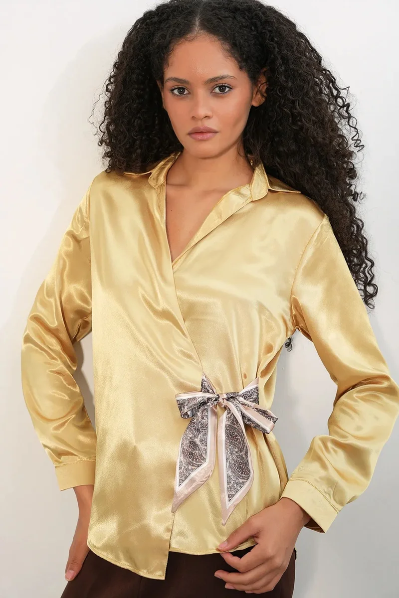 بيغ دارت BDART Women's Satin Tie-Front Shirt