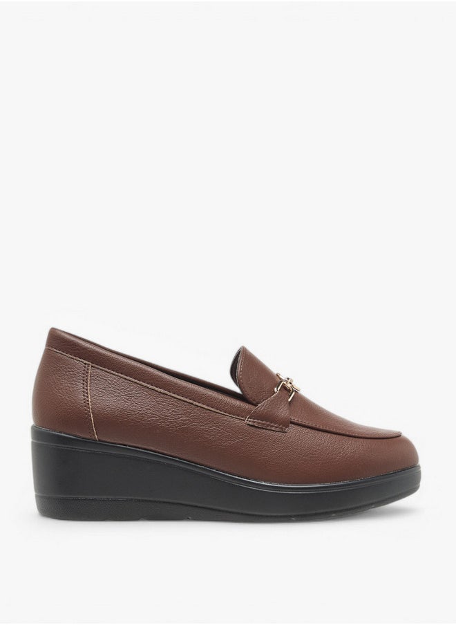 Le Confort Women's Metal Accent Slip-On Comfort Loafers with Wedge Heels  - Image 3