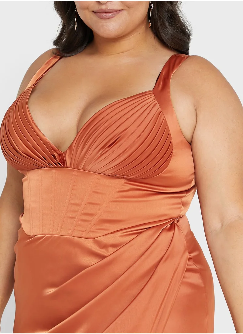 chi chi london curve Plunge Neck Ribbed Dress